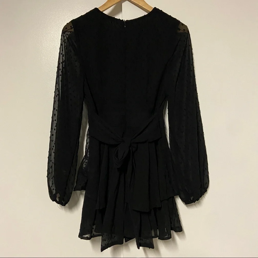 Entro Swiss dot black long sleeve Romper Size Small - Picture 9 of 10